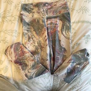 Fabletics marble leggings